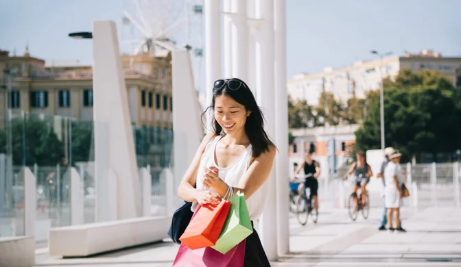 Meet Vietnam's Heavy Shoppers Before Sale Season | TGM StatBox