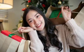 Holiday Shopping 2026: What Gen Z and Older Shoppers Value | TGM StatBox